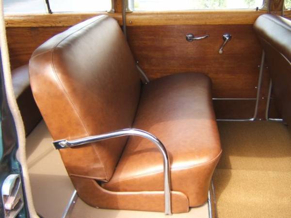 1949_CHEVROLET_TIN_WOODIE_10_interior_backseat_pass_side