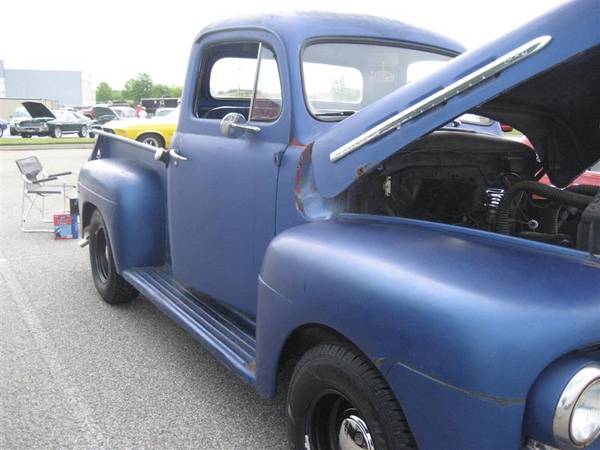 '51 Ford Truck at Car Show